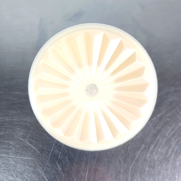 Tupperware Cream Dispenser 1414-2 - Picture 6 of 6